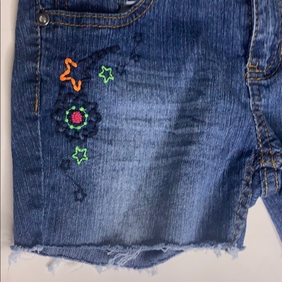 SO Neon Embroidered Denim Raw Hem Short Star Floral girl 10 - Picture 2 of 9